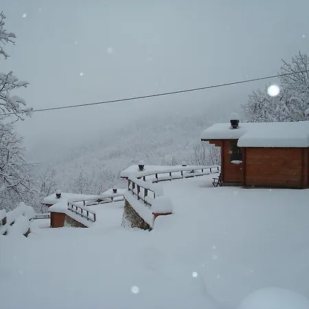 Wild Life Chalets Rafína